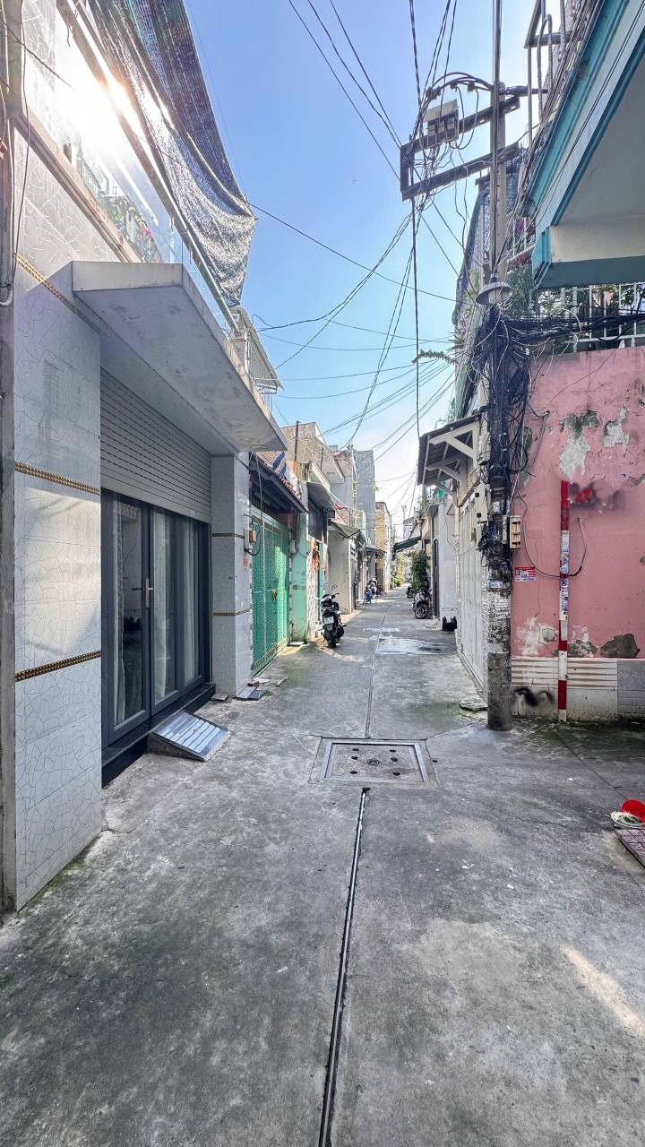 Nhà mini Tân Phú 20.5m² giá 2.75 tỷ - Thiết kế hiện đại, sẵn sàng ở ngay!