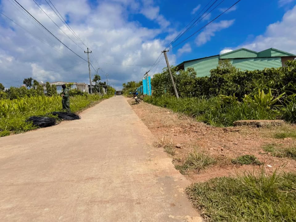 Đất thổ cư 180m² tại thôn Sơn Lộc, Ea Kar - Giá chỉ 350 triệu!