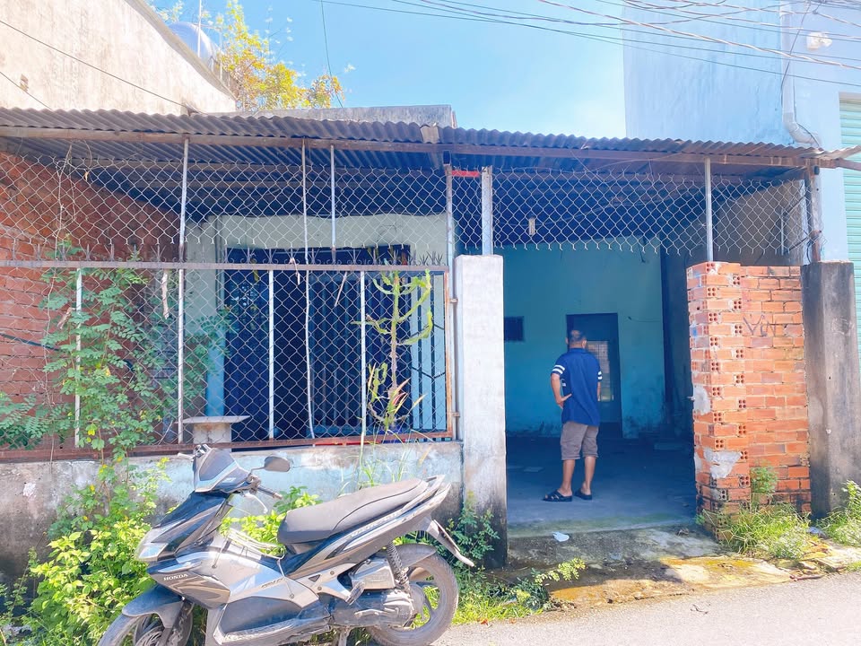 Nhà cũ 70m² Ấp 1 Thạnh Phú giá 1.09 tỷ - Kinh doanh thuận lợi!