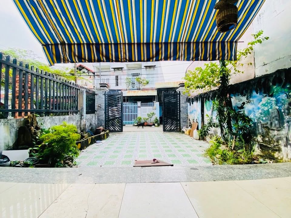 Nhà phố 125m² đường Nguyễn Duy Trinh, Thủ Đức giá 5 tỷ - Vị trí thuận tiện gần chợ Long Trường!