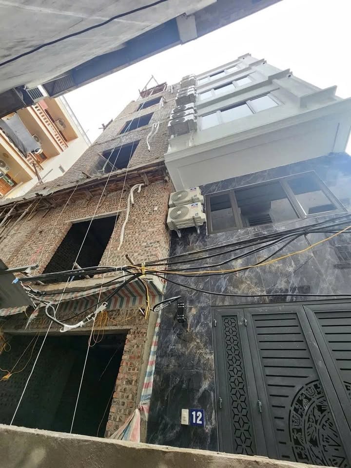 Chính chủ bán toà căn hộ dịch vụ 15 phòng tại Cổ Nhuế, 50m² giá 12.5 tỷ - Đầu tư sinh lời hấp dẫn!