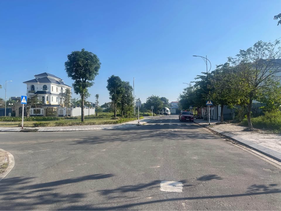 Đất nền Vinaconex 3 Phổ Yên 200m² chỉ 3 tỷ - Vị trí đắc địa, đầu tư sinh lời!