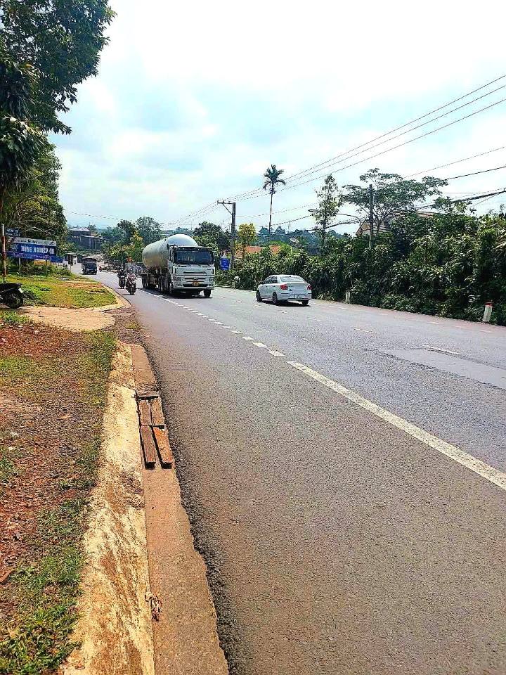 Đất mặt tiền Quốc Lộ 20, Lộc An, Bảo Lâm 198m² giá 2.8 tỷ - Cơ hội đầu tư tuyệt vời!