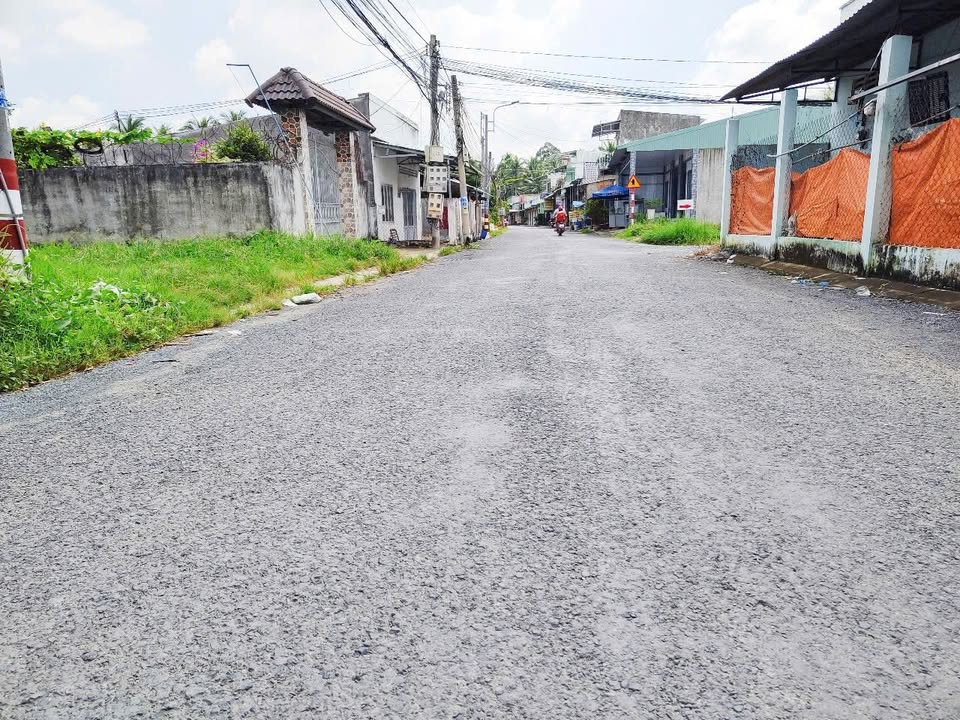 Đất nền Tam Phước Châu Thành 425m² giá 2 tỷ - Mặt tiền lộ nhựa thuận lợi!