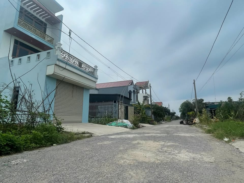 Đất nền Đông Long, Tiền Hải 200m² - Vị trí đắc địa gần chợ hải sản!