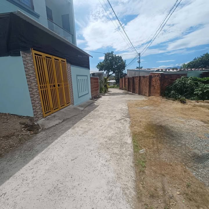 Đất nền Diên Phước 87.8m² giá 710 triệu - View bầu sen tuyệt đẹp!