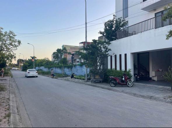 Đất biệt thự mặt đường Ngô Hùng, Hải An, Hải Phòng 144.1m² - Vị trí đắc địa, sổ đỏ chính chủ!