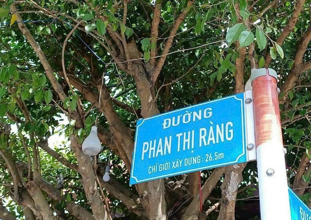 Nhà cấp 2 mặt tiền đường Phan Thị Ràng, Rạch Giá 125m² giá 8 tỷ - Vị trí đẹp kinh doanh