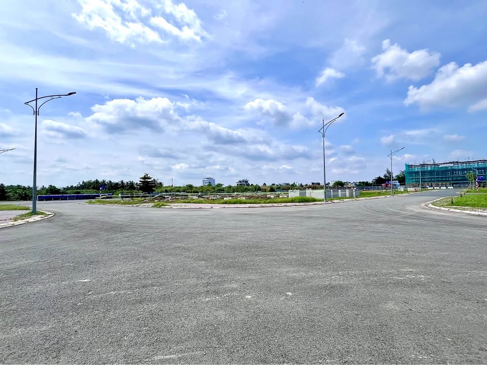 Đất nền góc 2 mặt tiền N1 & D13 KDC Nam Long 3 - Giá 8.5 tỷ, thương lượng ngay!