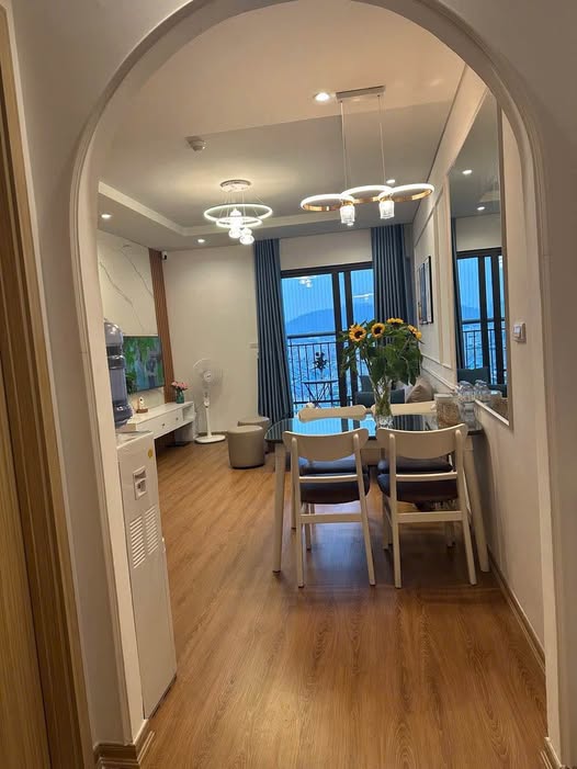 Căn hộ 2 ngủ 2 vệ sinh tòa BIM 30 tầng Bãi Cháy 64m² giá 2 tỷ - Sẵn sàng vào ở!