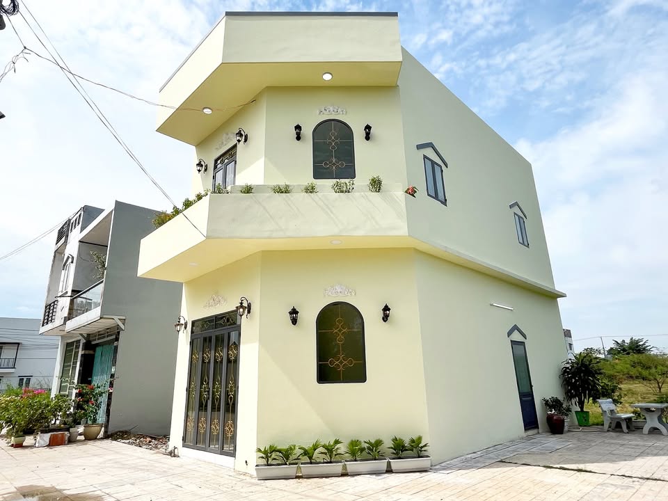 Nhà góc 2 mặt tiền khu dân cư Cát Tường Phú Sinh 50m² giá 1.7 tỷ - Không thể bỏ lỡ!