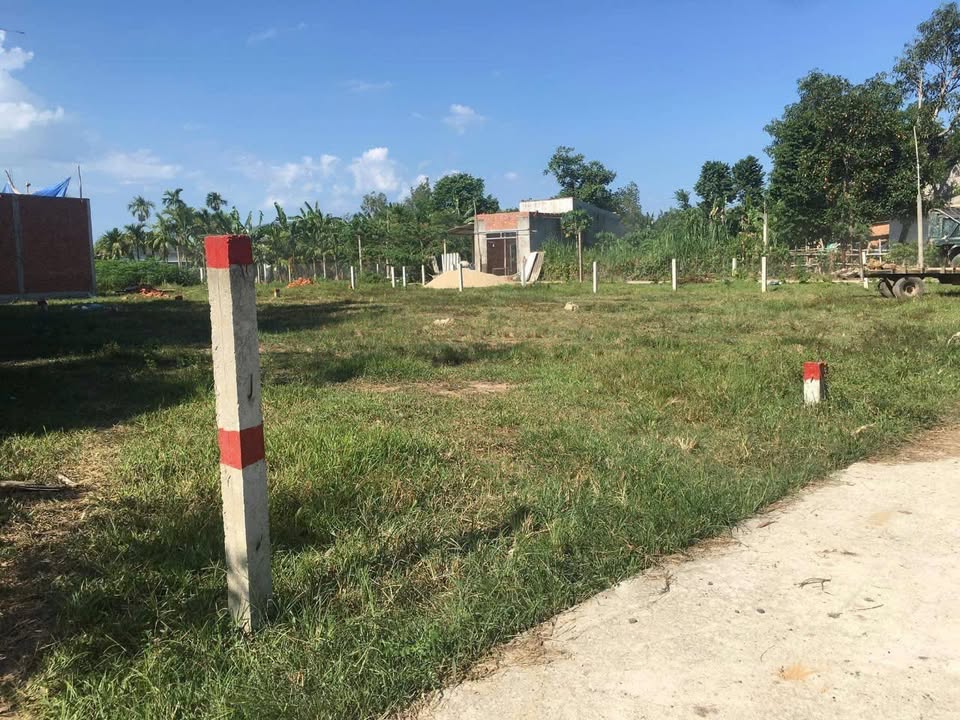 Đất ở Hành Đức 144m² giá 200 triệu - Đường ô tô, hướng Đông