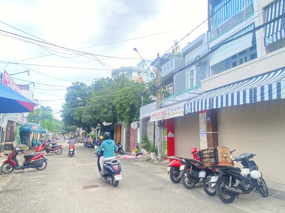 Cho thuê nhà mặt tiền Bà Huyện Thanh Quan, Vũng Tàu 1T2L - Nhà mới, giá chỉ 8 triệu!