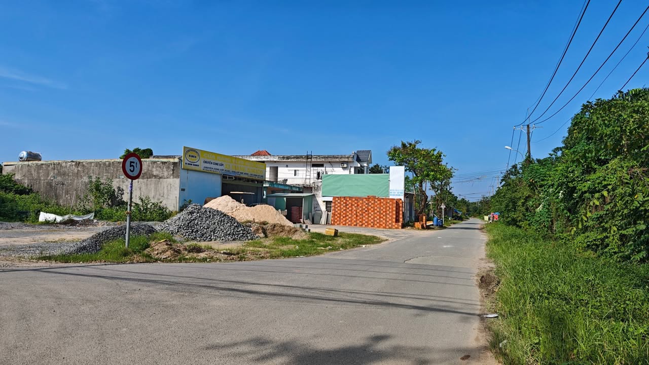 Đất nền chính chủ tại xã Phước Vĩnh An, Củ Chi - 110m² giá 2.4 tỷ - Sẵn sàng xây dựng!