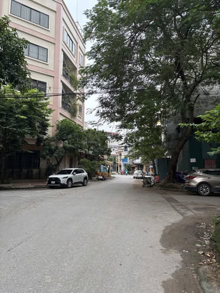 Đất nền lô góc Kiến Hưng 105m² giá 23 tỷ - Cơ hội vàng cho nhà đầu tư!