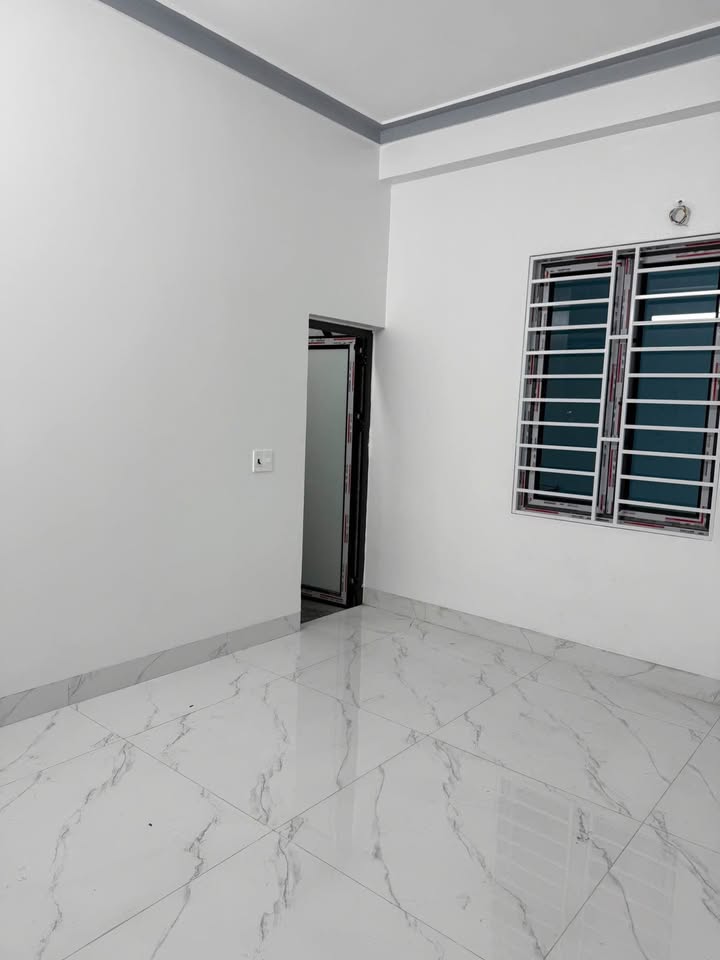 Nhà cho thuê 3 tầng mặt tiền đường Việt Bắc, 100m² - Phù hợp kinh doanh hoặc văn phòng!