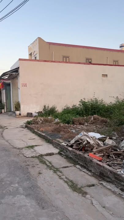 Nhà 3 tầng độc lập tại Anh Dũng, Dương Kinh - Giá chỉ 2 tỷ, ô tô vào cửa!