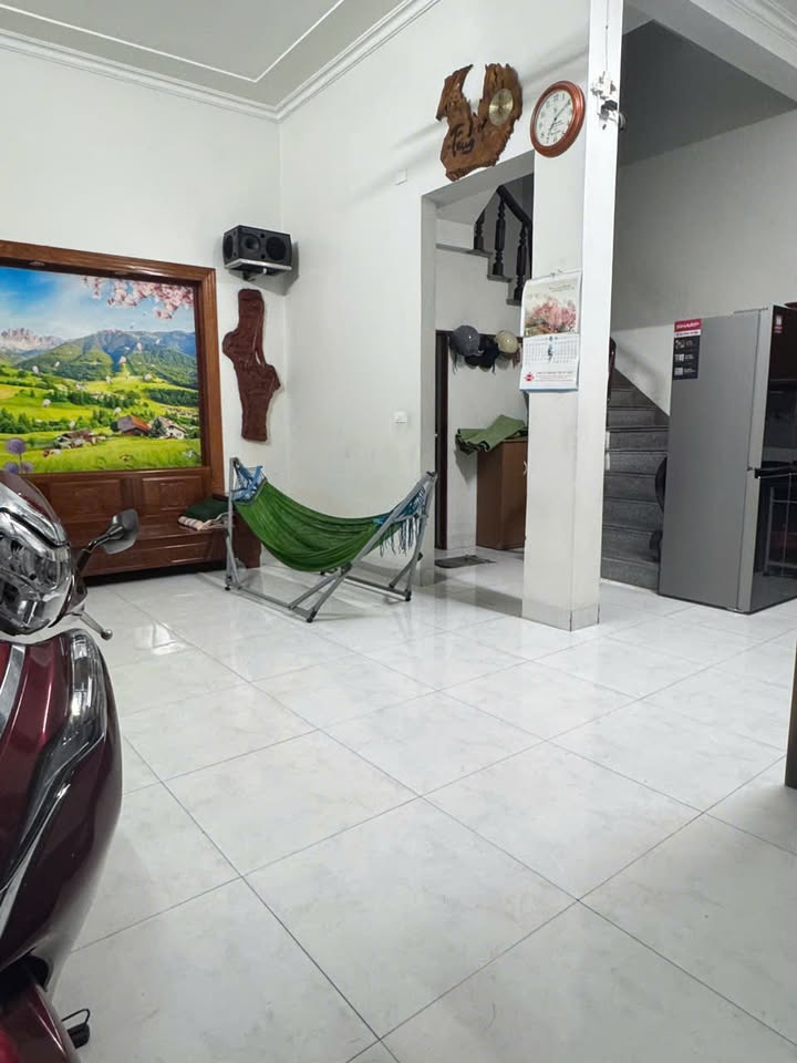 Nhà 3 Tầng 1 Tum Cẩm Thượng 50.2m² giá 2 tỷ - Thiết kế hiện đại, tiện ích đầy đủ!