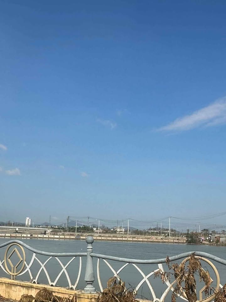 Đất nền Phường Quy Nhơn Đông 65m² giá 3.3 tỷ - Sổ đỏ chính chủ, view sông tuyệt đẹp!