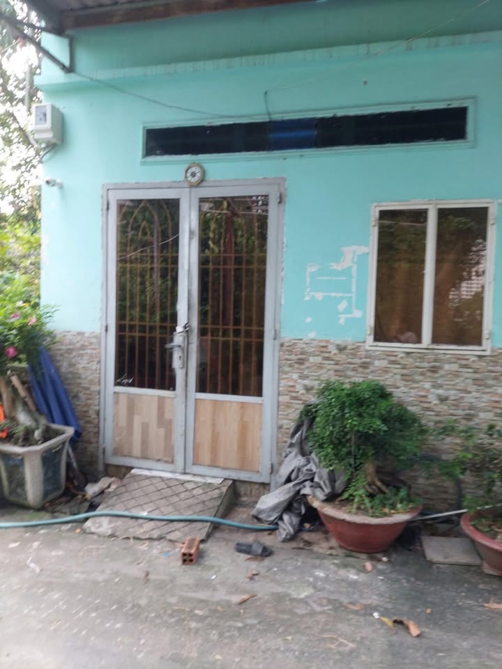 Nhà riêng Dĩ An 27m² giá 1.8 tỷ - Sổ đỏ chính chủ, thổ cư 100%