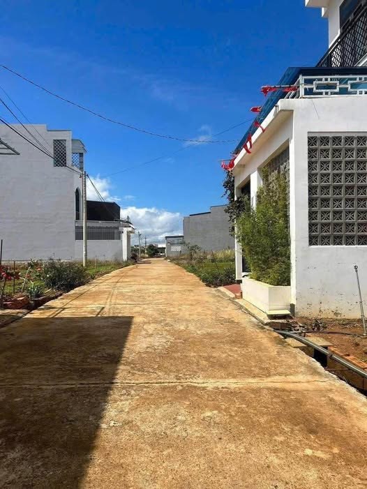 Đất nền 100m² khu dân cư Cao Bá Quát, Liên Nghĩa - Giá chỉ 1.55 tỷ, đầu tư sinh lời!