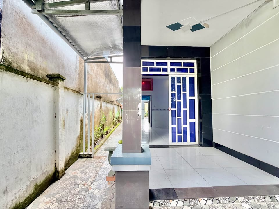 Nhà cấp 4 và đất vườn rộng 700m² tại Quốc lộ 50, Cần Giuộc - Cuộc sống yên bình chờ đón bạn!