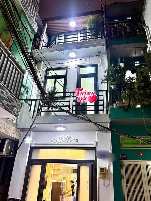 Nhà phố Gò Vấp 24m² giá 3.45 tỷ - Thiết kế hiện đại và nội thất cao cấp!