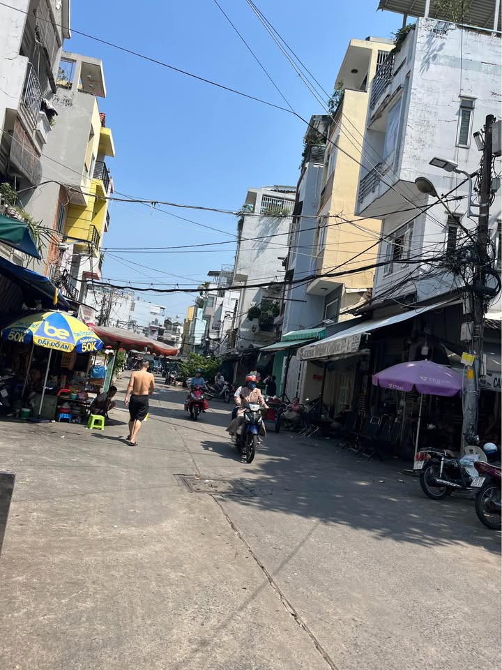 Nhà phố Quận 4 - 35m² giá 6.5 tỷ - Khu VIP Hoàng Diệu, hoàn công đầy đủ!