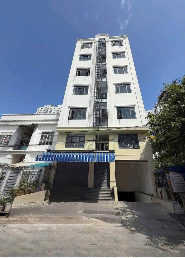 Tòa nhà CHDV đường Nguyễn Hữu Thọ, Nhà Bè 250m² giá 39 tỷ - Đầu tư sinh lời ngay!