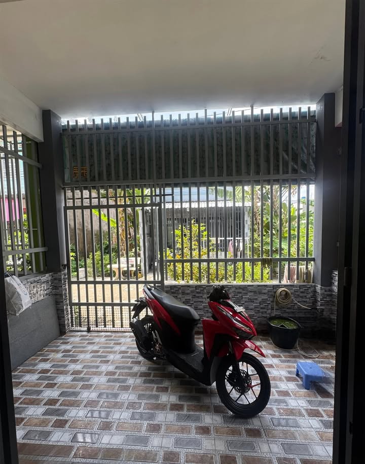 Nhà bán Hẻm 7 Vàm Trư, Rạch Giá, 67m² giá 1.65 tỷ - Gần chợ 30/4 và bến tàu PQ!