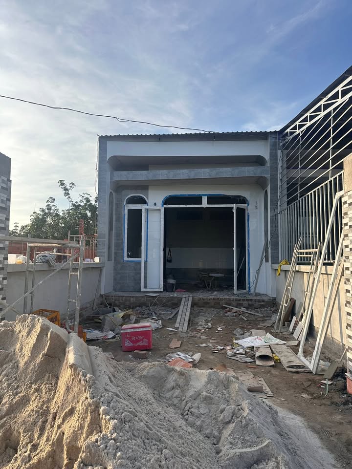 Đất nền Tây Ninh 135m² giá 900 triệu - Đường thông gần KCN