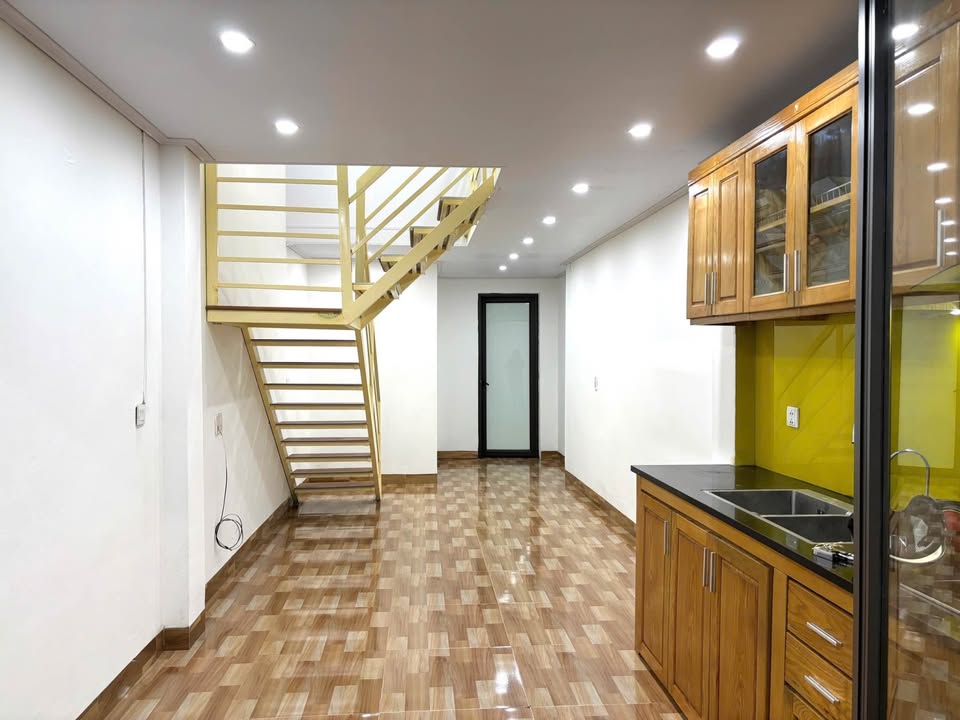 Nhà Phú Sơn 42m² giá 1.6 tỷ - Nhà gác lửng xinh xắn, gần ngã tư