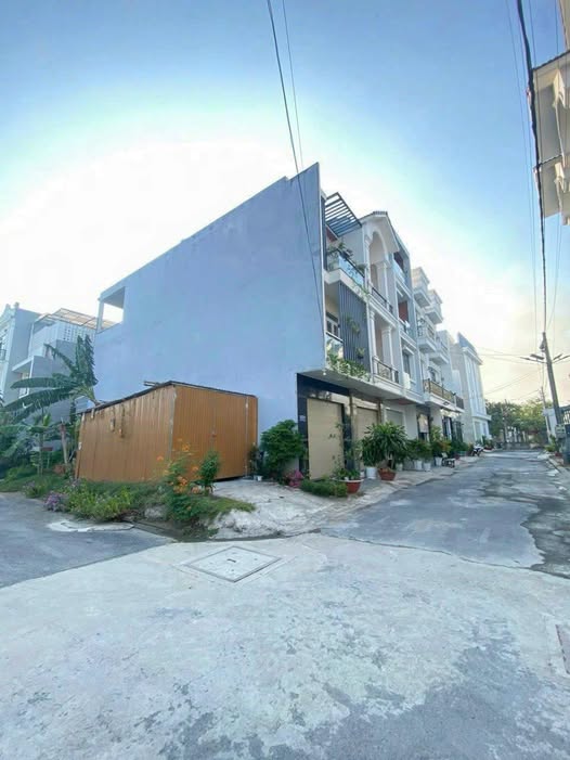 Lô đất góc 2 mặt tiền tại chợ Hiệp Hòa, 80m² giá 4.3 tỷ - Sổ riêng, thổ cư 100%!