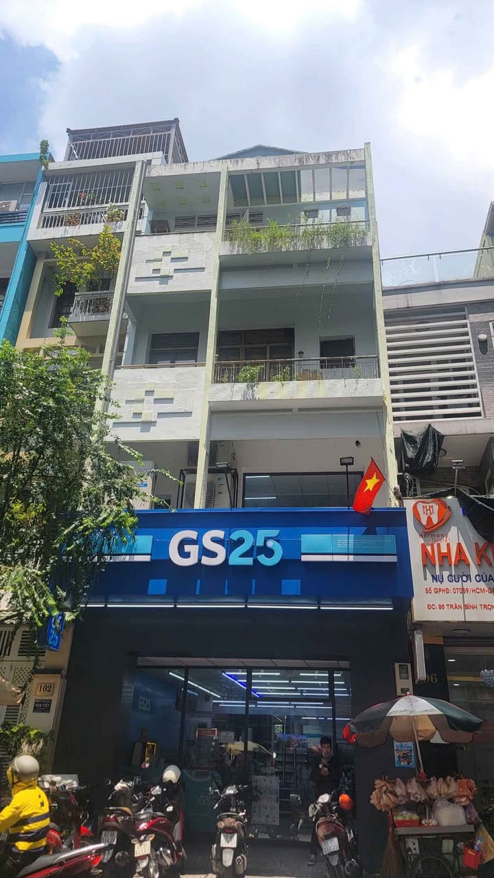 Nhà mặt tiền Trần Bình Trọng, Q.5 diện tích 120m² - Kinh doanh sầm uất!