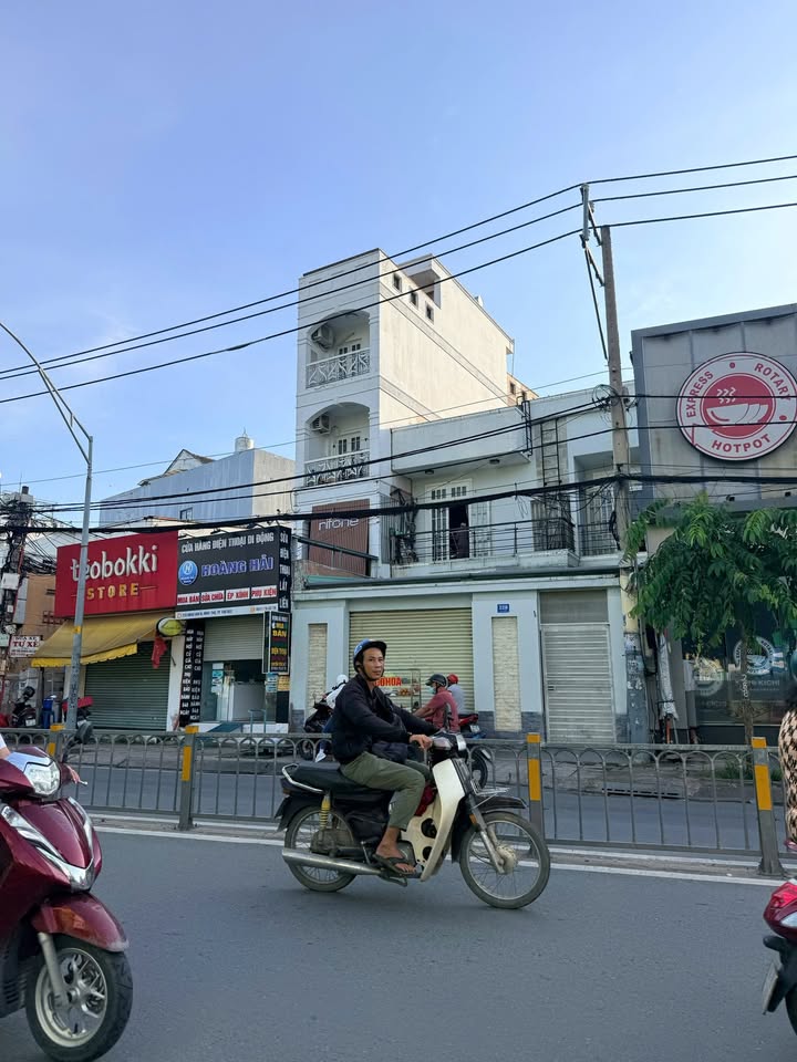 Nhà mặt tiền kinh doanh Đặng Văn Bi, Thủ Đức 158m² giá 28 tỷ - Cơ hội hiếm có!