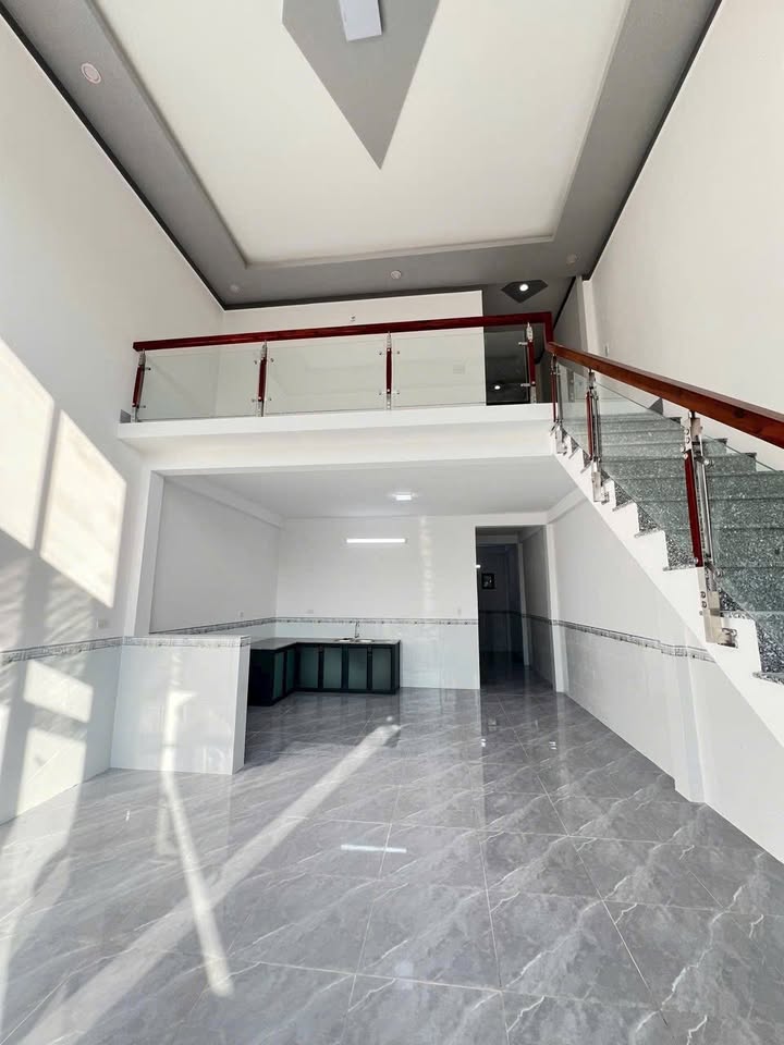 Nhà Hố Nai Biên Hòa 103m² giá 1.85 tỷ - Thiết kế kiên cố, tiện ích đầy đủ!