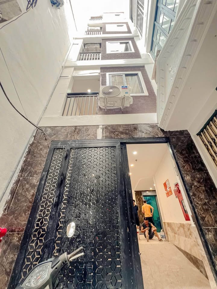 Nhà phố Kim Giang 25m² giá 5 tỷ - Ô tô vào tận cổng!