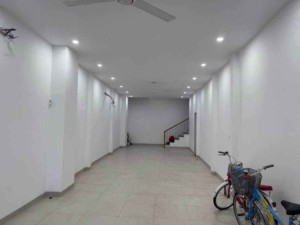 Nhà mặt tiền Cửu Long, Nha Trang 76m² giá 15.5 tỷ - Kinh doanh sầm uất!