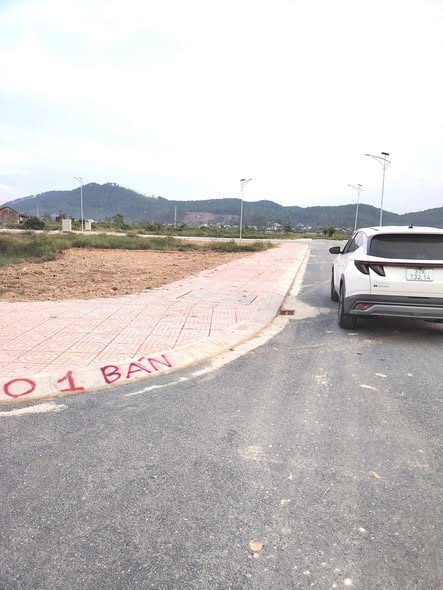 Đất nền Hòa Sơn Đô Lương 180m² giá 4.5 tỷ - Đầu tư sinh lời cho khách sạn!