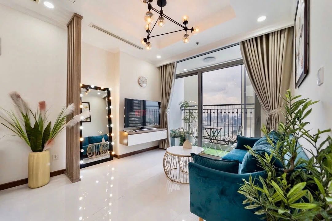 Căn hộ Vinhomes Central Park Bình Thạnh 80m² giá 11 tỷ - View thành phố thoáng mát!