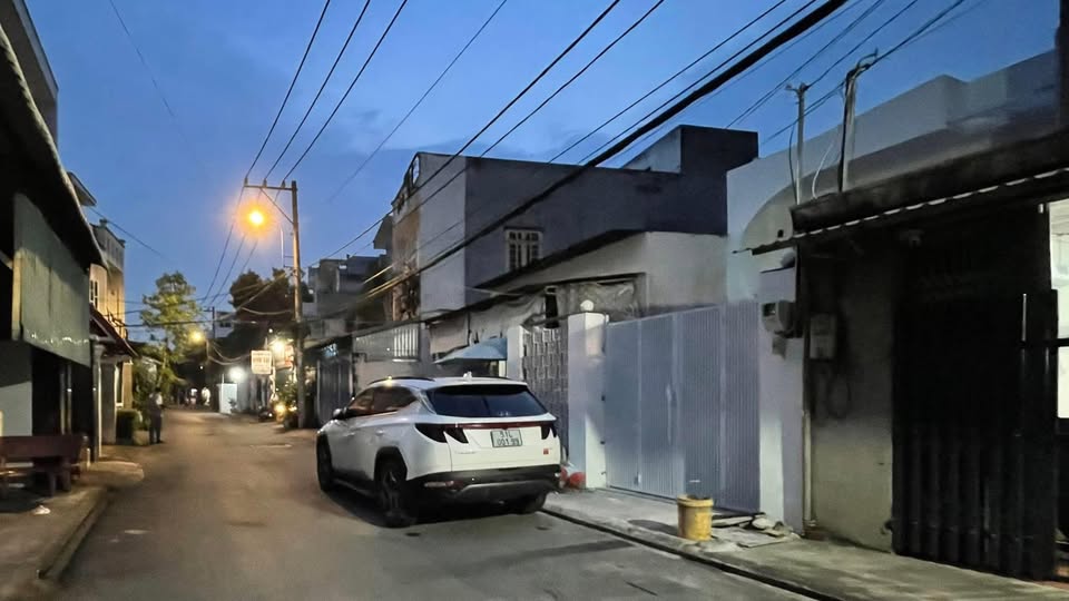 FrontHouse Mặt Tiền Đường 10, Quận 9, Diện Tích 103m² - Giá Bán Hấp Dẫn 7.5 Tỷ