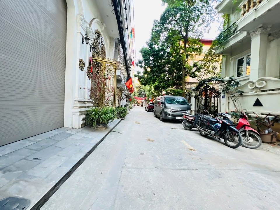 Nhà 8 Tầng Tại Tân Mai 48m² Giá 23.5 Tỷ - View KĐT Louis Đẹp Mê Hồn!