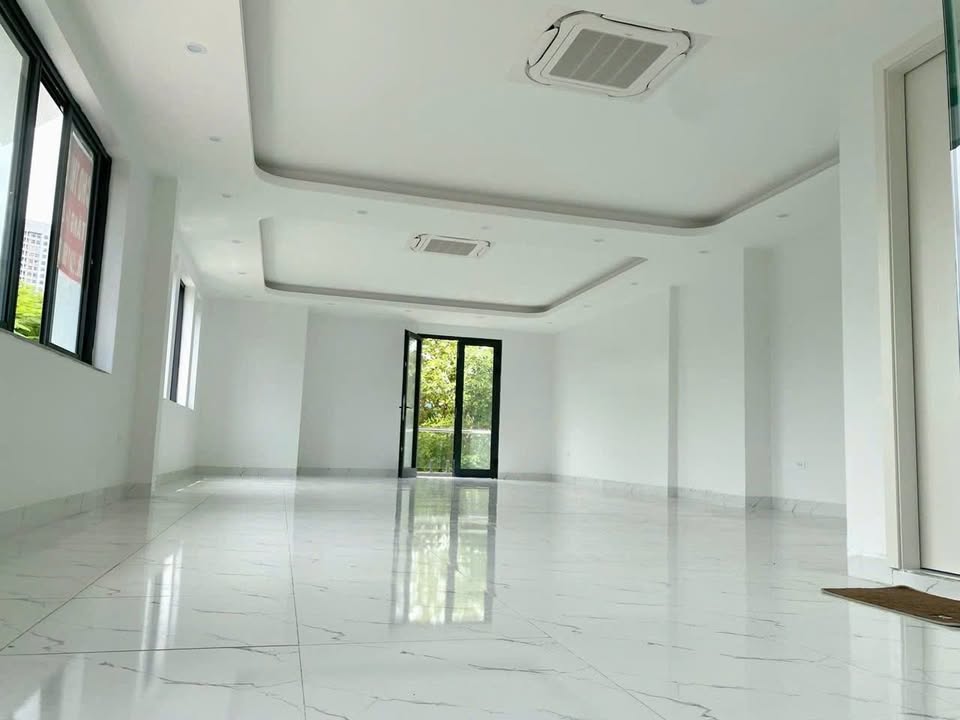 Văn phòng cho thuê tại khu đô thị Dương Nội 100m² chỉ 6.5 triệu - Cơ hội không thể bỏ lỡ!