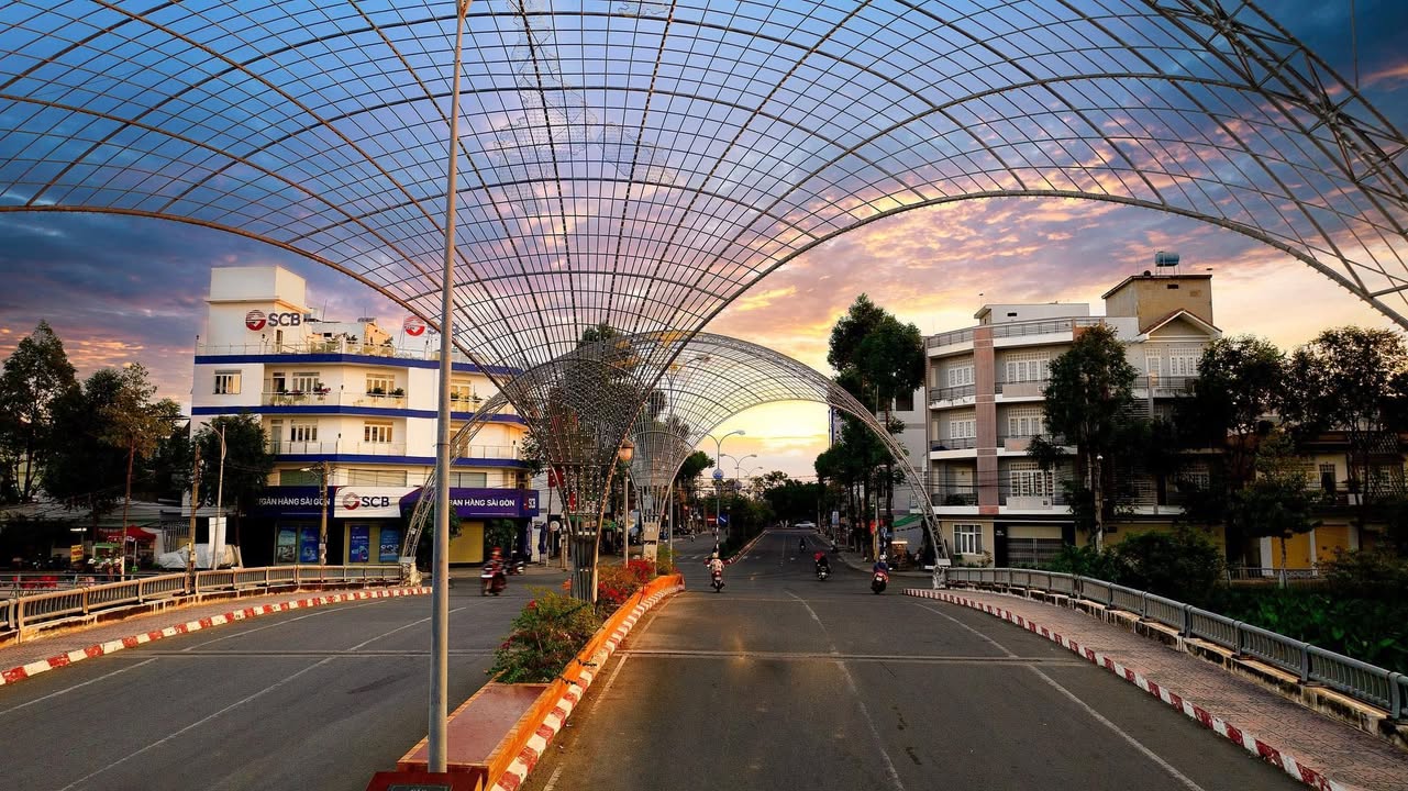 Đất nền Gò Công 81m² giá 2.4 tỷ - Đường số 6, thương lượng ngay!