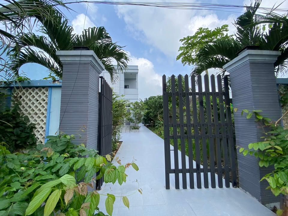 Nhà phố 350m² trên đường huyện 90A - Giá siêu hấp dẫn chỉ 5 tỷ!