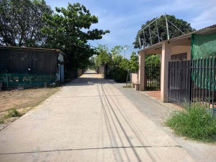 Đất nền Điện Ngọc 122m² giá 2.1 tỷ - Khu dân cư sầm uất, gần chợ và trường học!