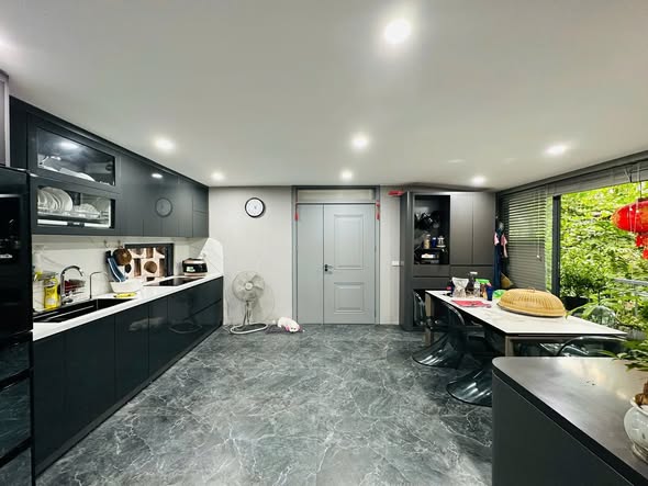 Căn hộ 4 PN Đống Đa 115m² giá 7 tỷ - Sổ đỏ chính chủ, nội thất xịn!