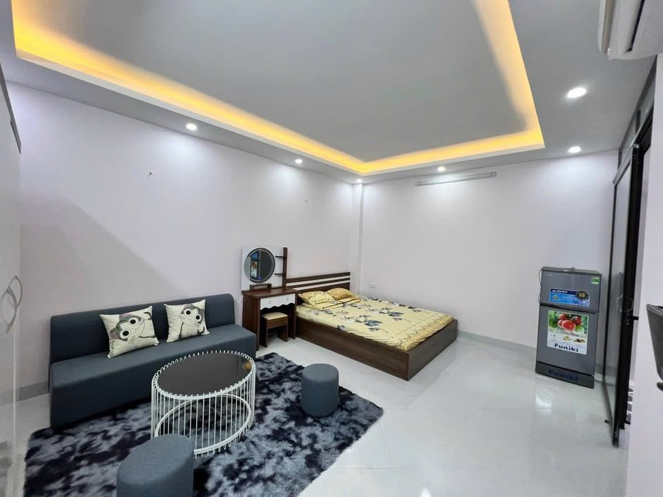 Studio cao cấp 30m² tại Cầu Giấy - Full nội thất, tiện nghi ngay!