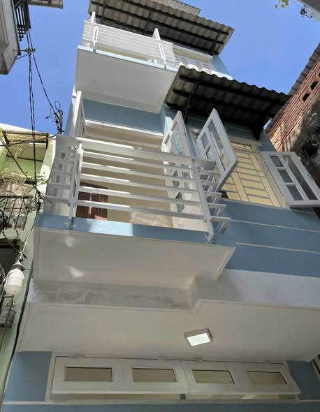 Nhà 5 phòng ngủ Cách Mạng Tháng 8 Quận 10 giá 4.8 tỷ - Đầu tư sinh lời ngay!