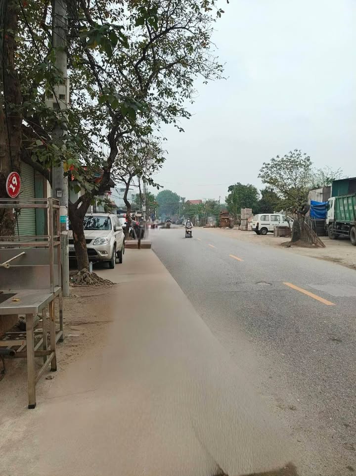 Kho xưởng Nam Từ Liêm 255m² giá 3 tỷ - Đường lớn thuận tiện!